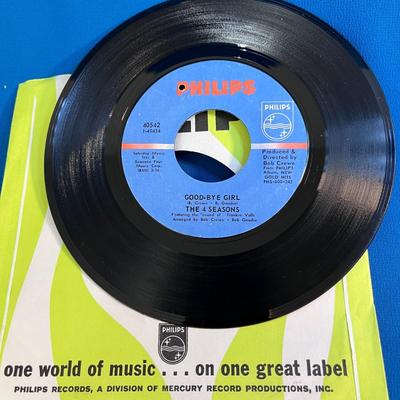 VINTAGE â€œTHE FOUR SEASONSâ€ 45 RECORD FRANKIE VALLI LEAD SINGER