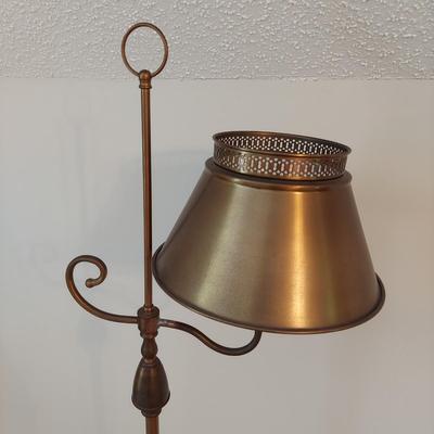 Vintage Metal Floor Lamp (O-BBL)