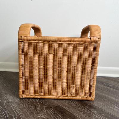 BASKETS Lot