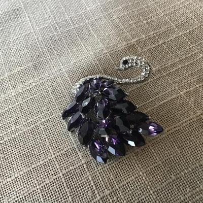 Purple Crystal Swan Fashion Brooch New