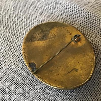 Vintage Victorian Pin