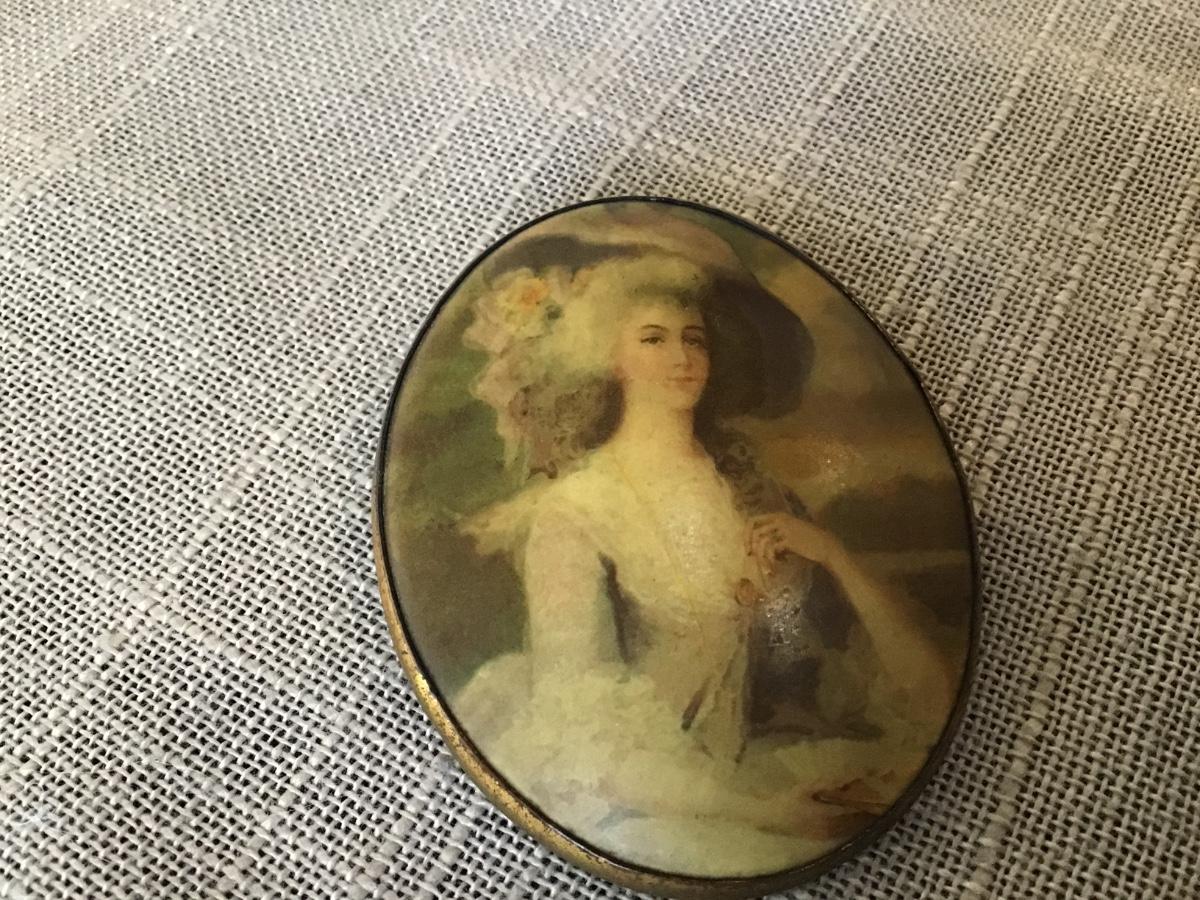 Vintage Victorian Pin