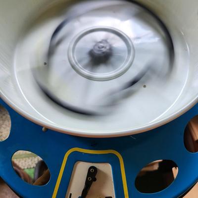 Vintage Ohio Twirl O Paint Working