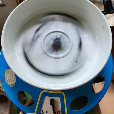 Vintage Ohio Twirl O Paint Working