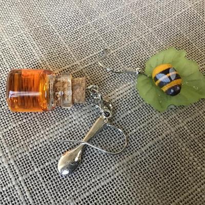 Honey Bee Earrings. New