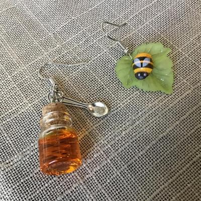 Honey Bee Earrings. New
