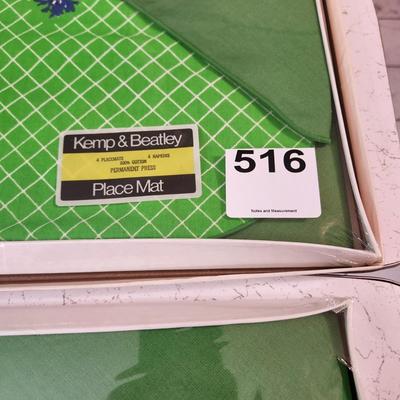 Vintage Kemp & Beatley 100% Cotton Place mat 2 sets of 4