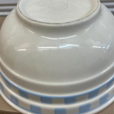1981 Hartstone Pottery "Snow People" 4.5 Qt. Mixing Bowl