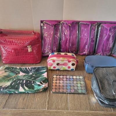 6 Make-up bags + Eye shadow