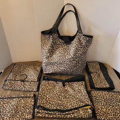 Leopard print Make-up 5 bag travel set