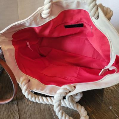 2 Tote Bags