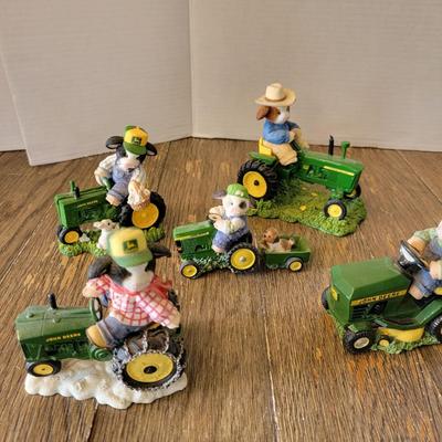 5 John Deere Mary Moos