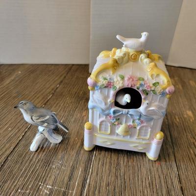 Goebel Porcelain  + Bird Music Box