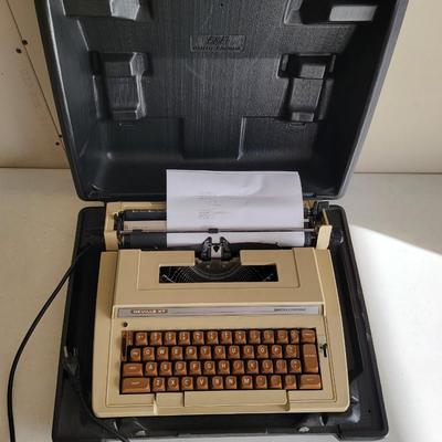 Vintage Smith Corona Daville XT Typewriter