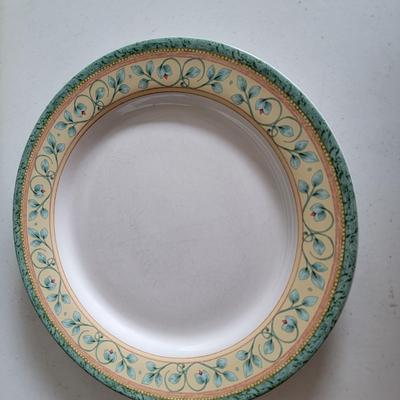 Pfaltzgraff 20 Piece set