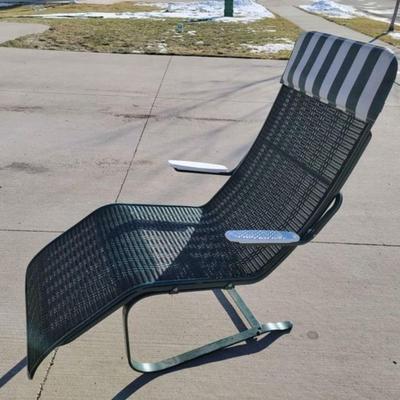 Lloyd Loom Flanders Mid Century Patio Green Lounge Chair