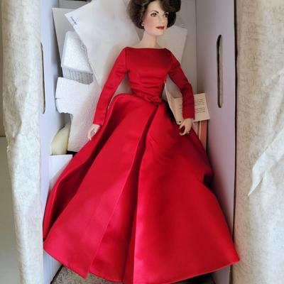 Jacqueline Kennedy 16" Doll - Senate Years