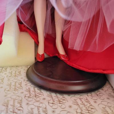 Jacqueline Kennedy 16" Doll - Senate Years