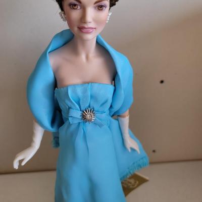Jacqueline Kennedy 16" Doll - Newport