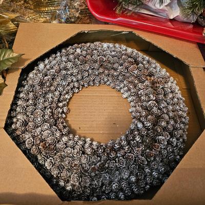 Christmas Decor, Trees, Wreaths + More (BR2-JS)