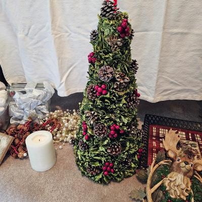Christmas Decor, Trees, Wreaths + More (BR2-JS)