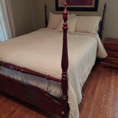 Knob Creek Queen Bed Frame with Nightstand (BR1-BBL)