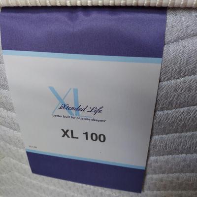 Knob Creek Queen Bed Frame with Nightstand (BR1-BBL)