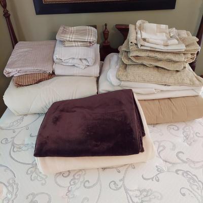 Queen Bed Linens, incl. Chaps, Studio JCP Home, & More (BR1-BBL)