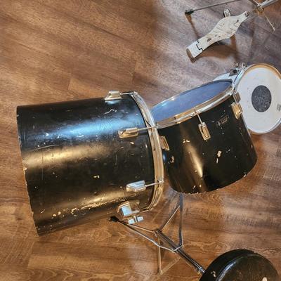 Ludwig Tama Drums Set w Stool and Camber II Medium Hi Hat 14"