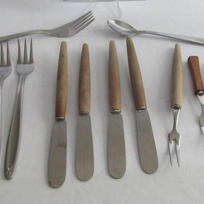 Lot of Small Serving Pieces, Spreaders, Forks