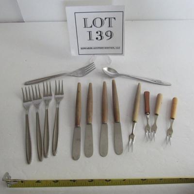 Lot of Small Serving Pieces, Spreaders, Forks