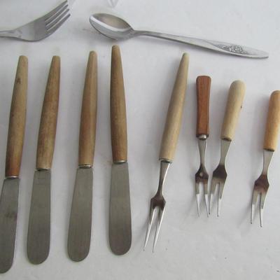 Lot of Small Serving Pieces, Spreaders, Forks