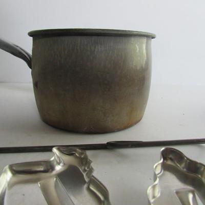 Old Graniteware Pot, Cutters and Iron Mold Press