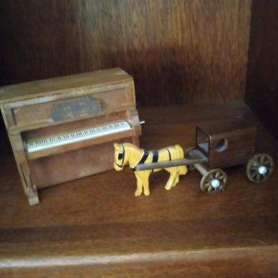 VINTAGE WOODEN HAND CRANK PIANO AND A HORSE DRAWN CARRIAGE