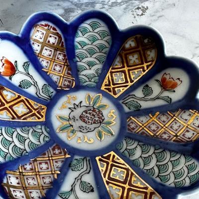 18 Japanese flower bowls