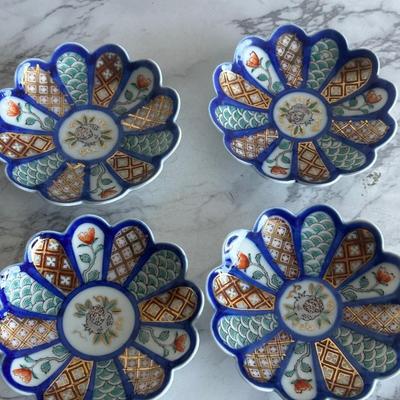 18 Japanese flower bowls