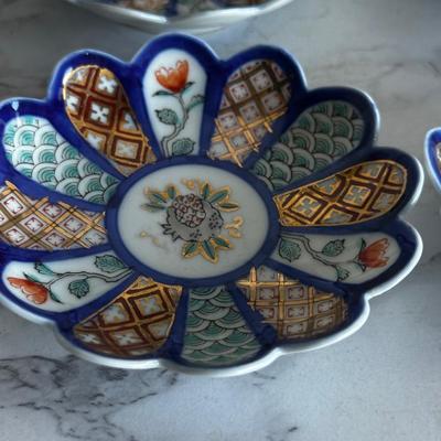 18 Japanese flower bowls