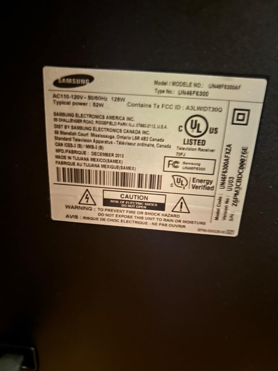 2013 Samsung 46" LED TV WiFi Smart TV UN46F6300AFXZA