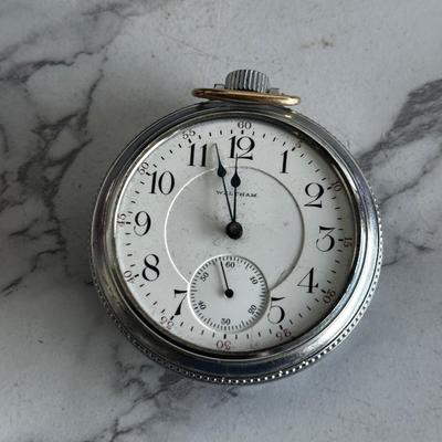 Vintage Waltham open face pocket watch