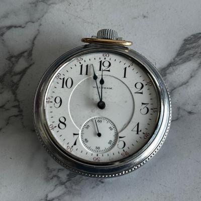 Vintage Waltham open face pocket watch