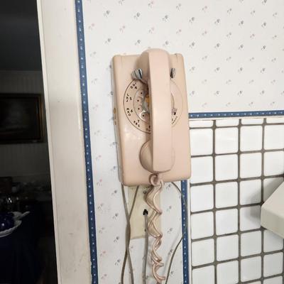 Vintage Bell system western electric rotary wall phone 554