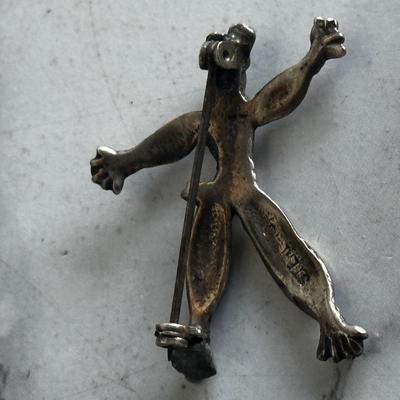 RARE 1943 Sterling Silver Alfred Philippe Trifari Solo Rintintin Figural Brooch