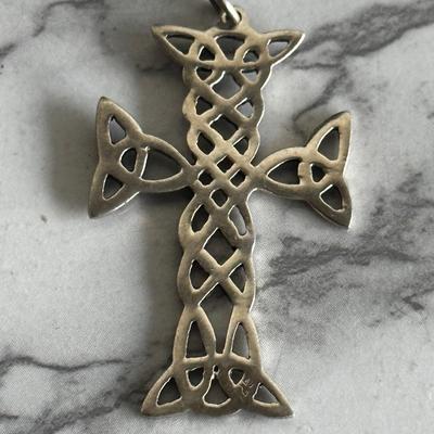 Vintage Sterling silver Cross pendant