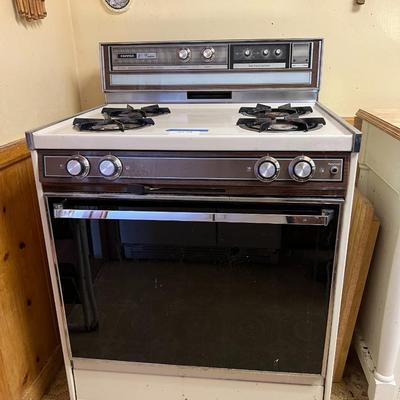 Tappan self-cleaning gas stove