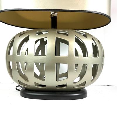 646 Silver Geometric Style Decorator Lamp