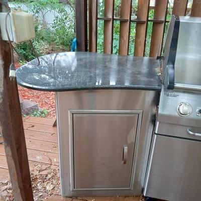 OUTDOOR PROPANE GRILL KITCHEN