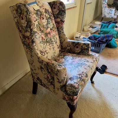 Wing chair
