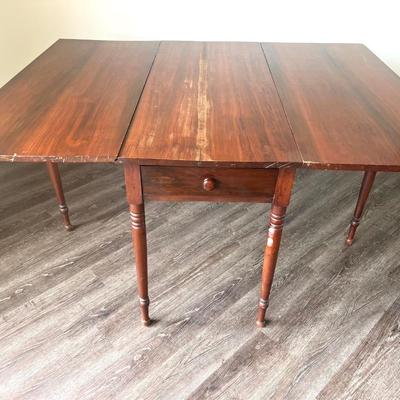 Antique Drop Leaf Table on Turned Legs *Read Details