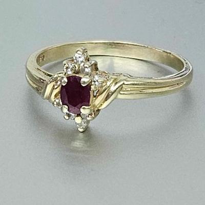 14kt Gold Ruby/diamond Ring (Size 9.5)