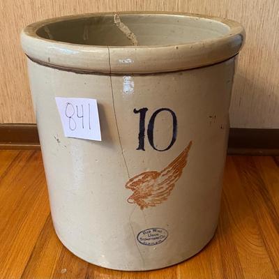 Cracked Redwing 10 Crock